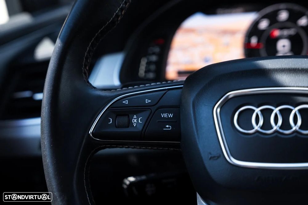 Audi SQ7 4.0 TDI V8 quattro Tiptronic 7L — fotografia 8