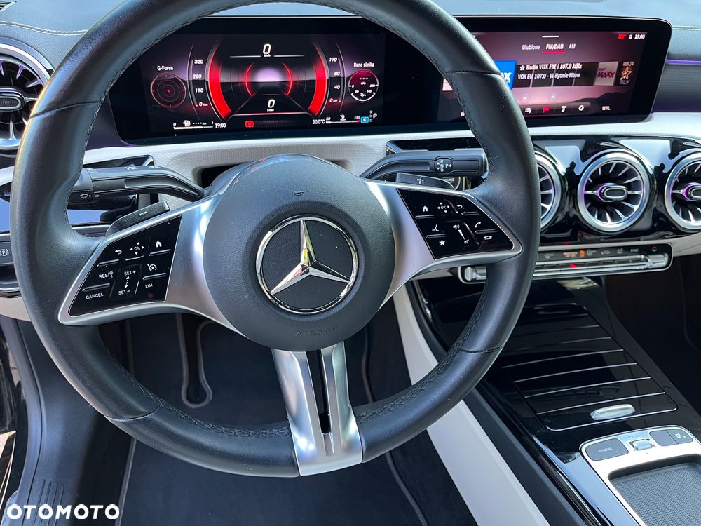 Mercedes-Benz CLA 200 d AMG Line 8G-DCT - 25