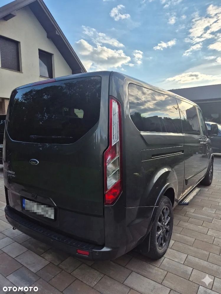 Ford Tourneo Custom - 7
