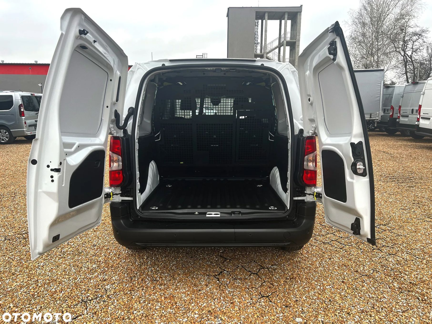 Fiat Doblo Maxi 5 miejsc - 8
