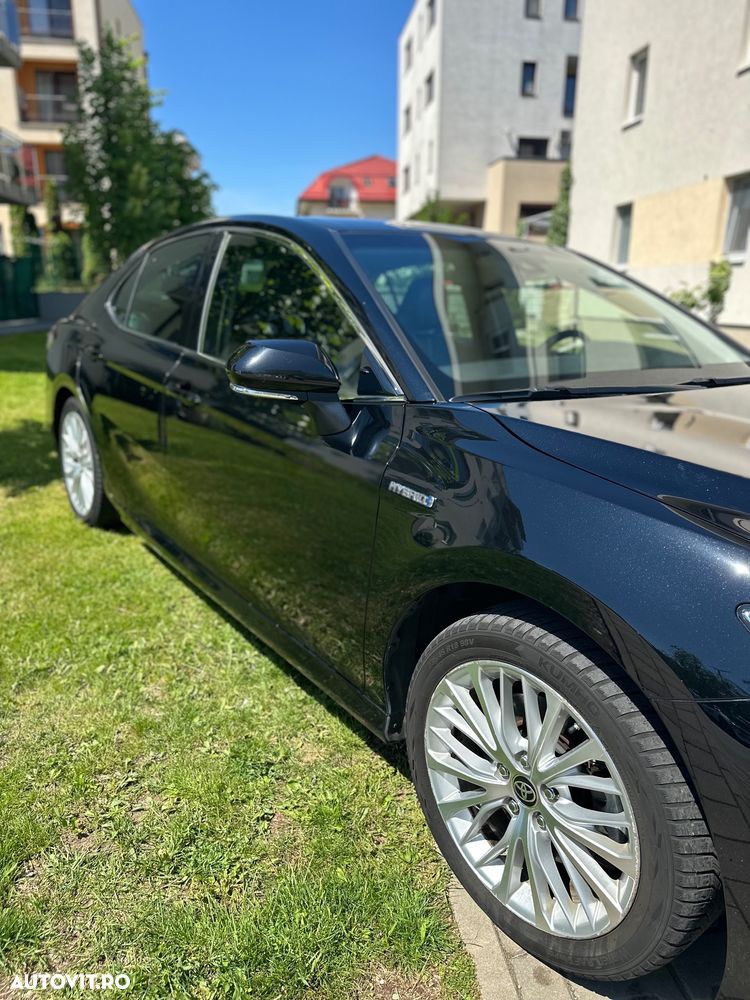 Toyota Camry 2.5 Exclusive - 8