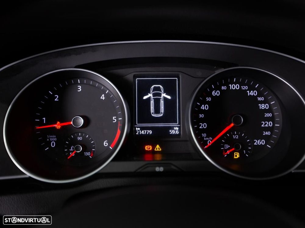 VW Passat Variant 1.6 TDI Confortline - 22