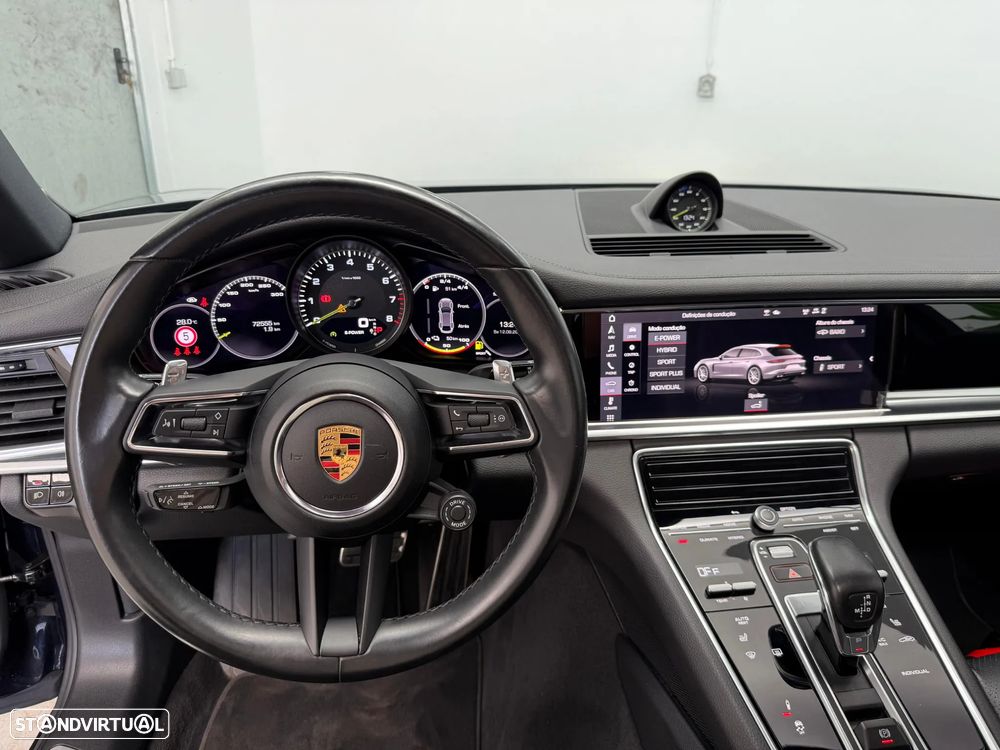 Porsche Panamera Sport Turismo 4 E-Hybrid - 13