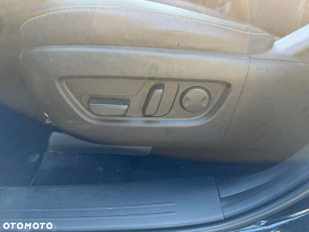 Mazda CX-90 - 8