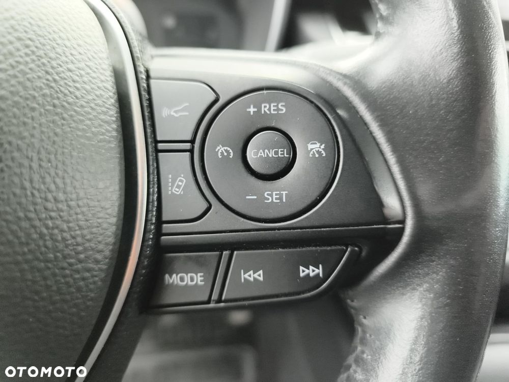 Toyota Corolla 1.8 Hybrid Comfort - 24