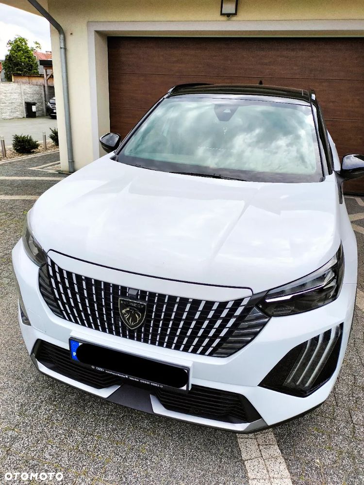 Peugeot 2008 Hybrid 136 e-DSC GT - 2