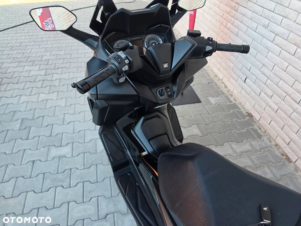 Honda NSS - 15
