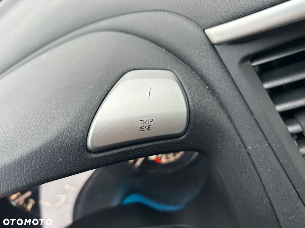 Nissan Pathfinder - 24