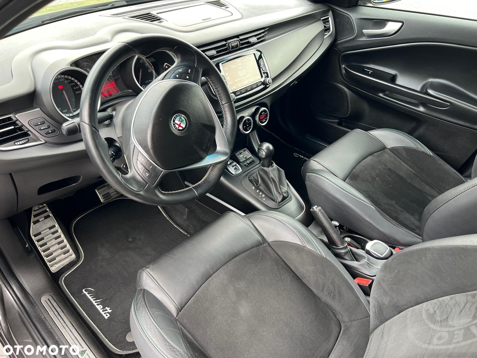 Alfa Romeo Giulietta 1.8 TBi 16V TCT Quadrifoglio Verde - 22