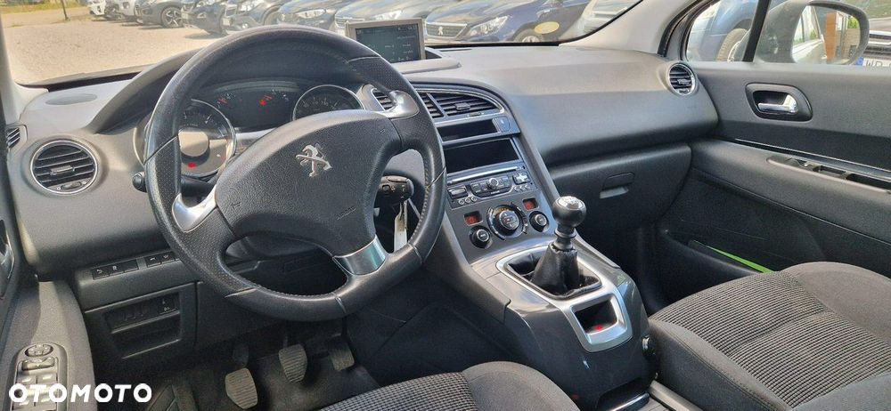 Peugeot 5008 - 22