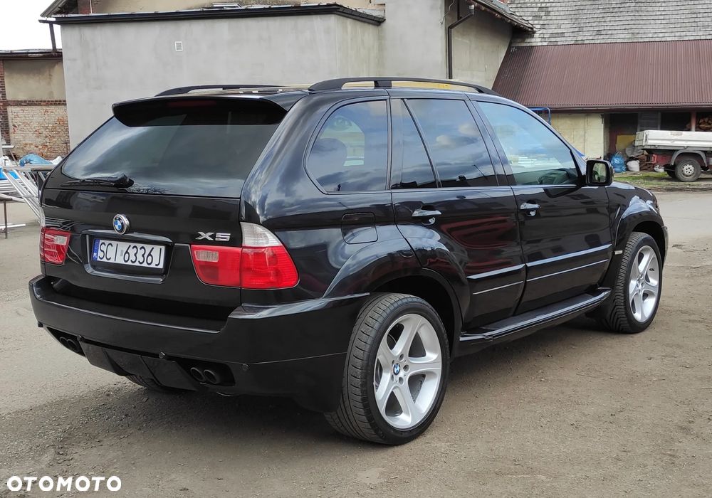 BMW X5 4.4i - 9