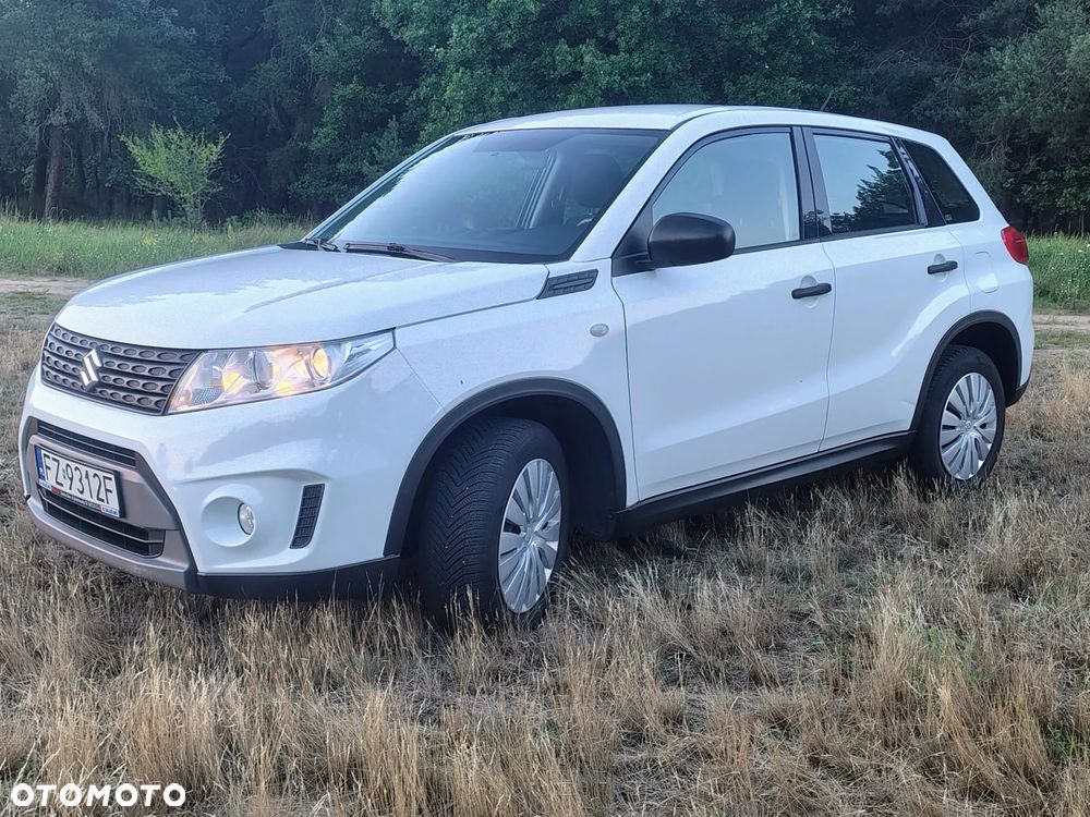 Suzuki Vitara 1.6 Comfort 2WD - 24