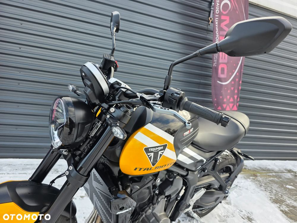 Triumph Trident - 11