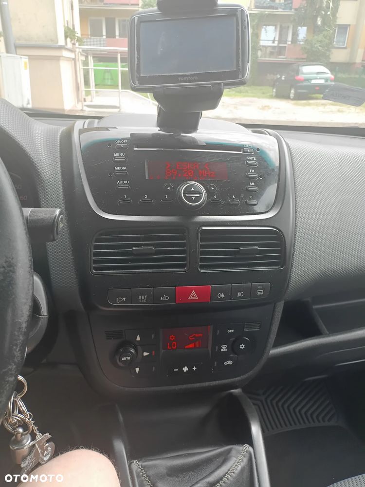 Fiat Doblo 2.0 Multijet 16V Emotion - 8