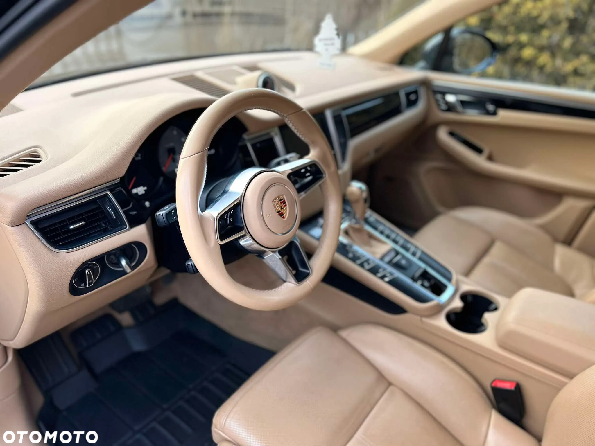 Porsche Macan S - 22