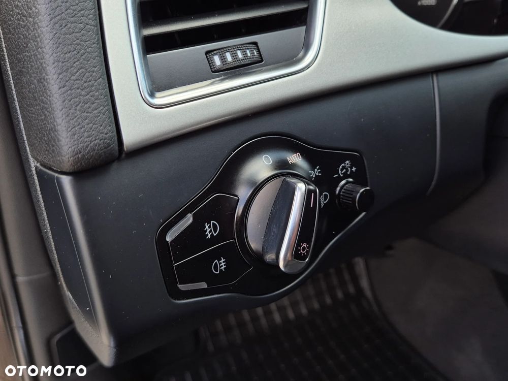 Audi A4 Avant 2.0 TDI DPF S line Sportpaket - 25