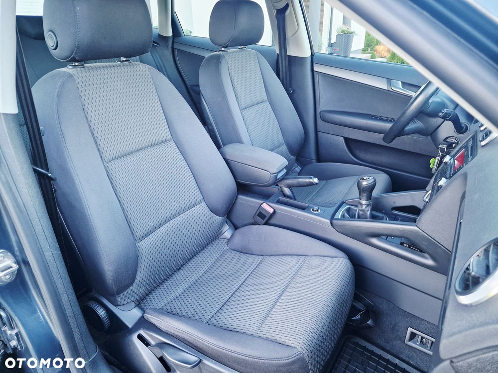 Audi A3 Sportback 1.6 Ambition - 29