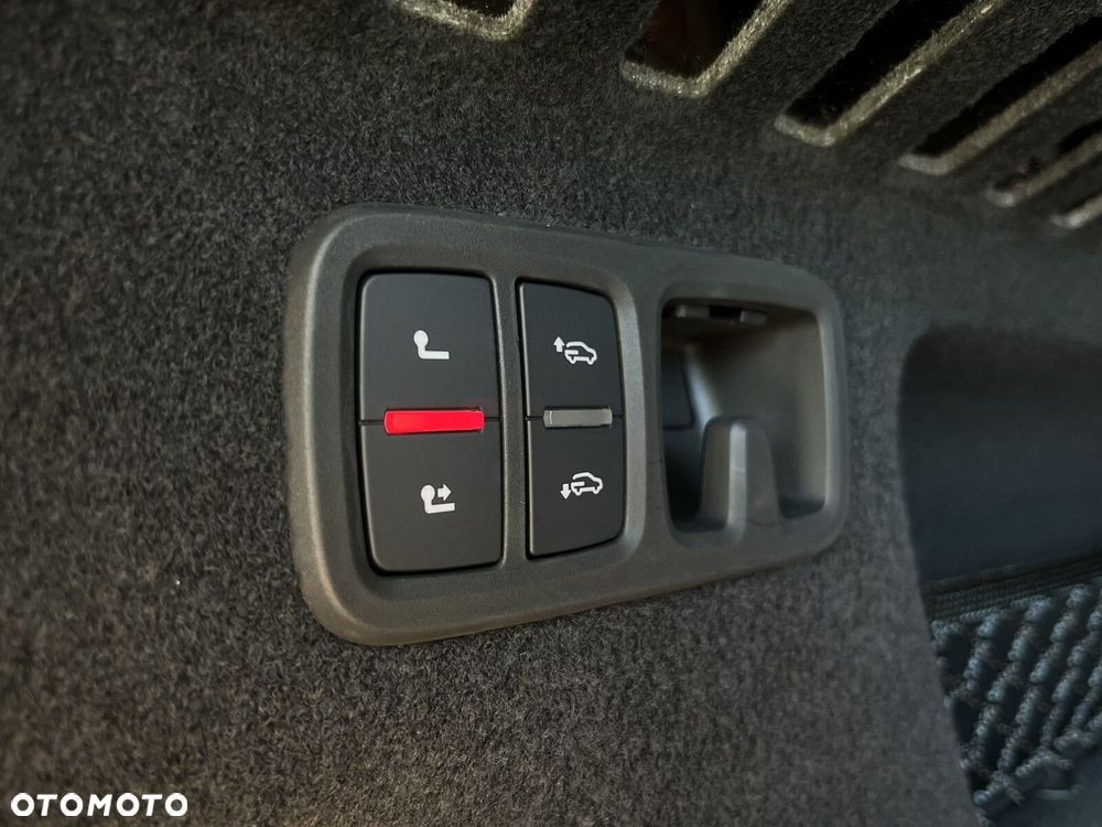 Audi Q8 - 10
