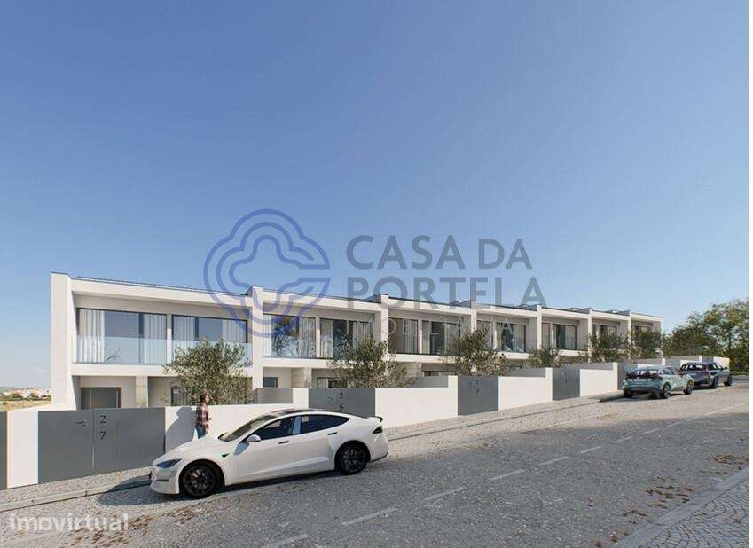 Moradias T3 inseridas em condomínio fechado com piscina e jardim - Grande imagem: 3/18