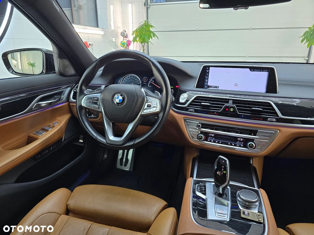 BMW Seria 7 730d xDrive - 18