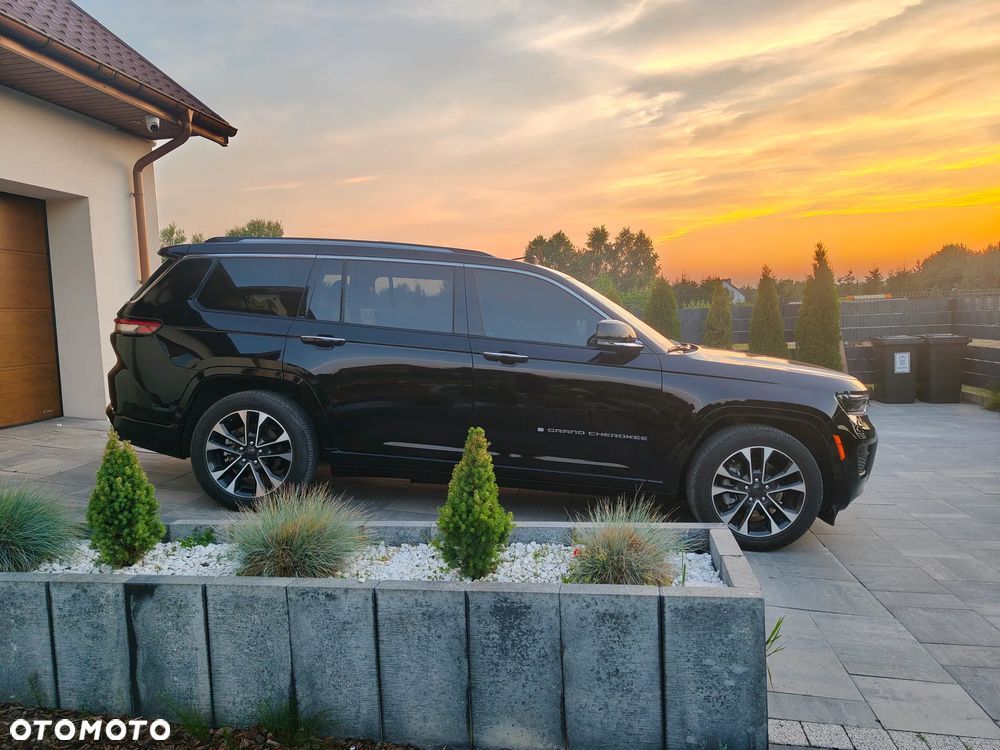 Jeep Grand Cherokee - 1