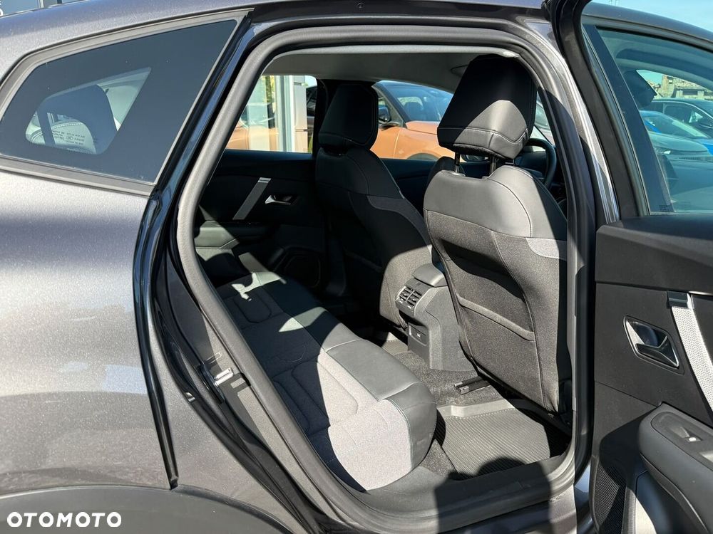 Citroën C4X 1.2 PureTech Plus S&S EAT8 - 29