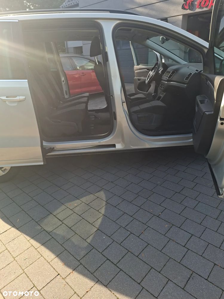 Volkswagen Sharan 2.0 TDI Comfortline DSG - 16