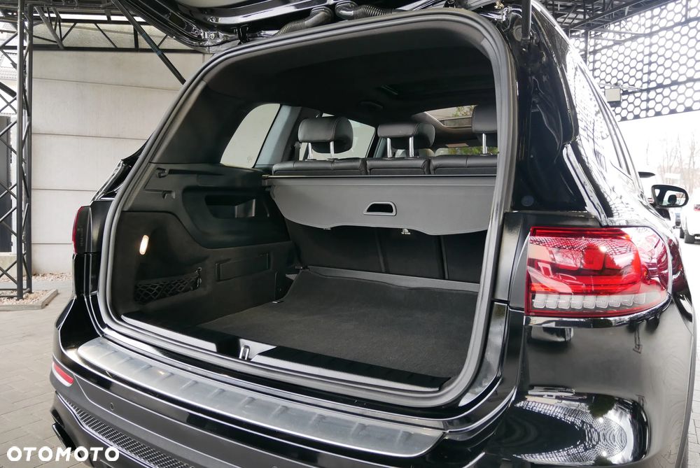 Mercedes-Benz GLB AMG 35 4Matic AMG Speedshift DCT 8G - 33
