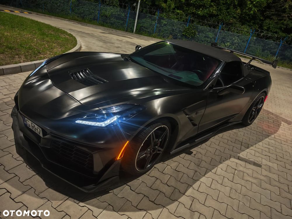 Chevrolet Corvette - 10