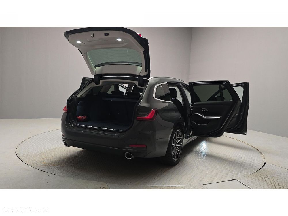 BMW Seria 3 - 10