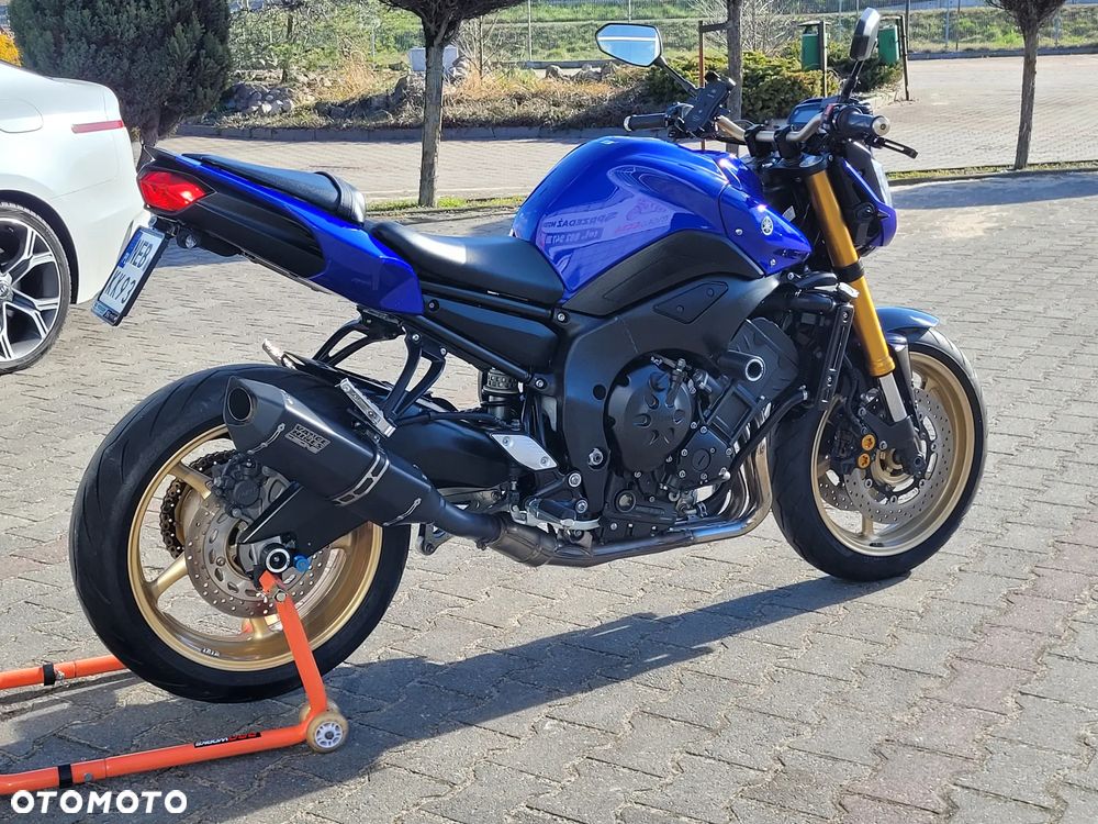 Yamaha FZ8 - 9