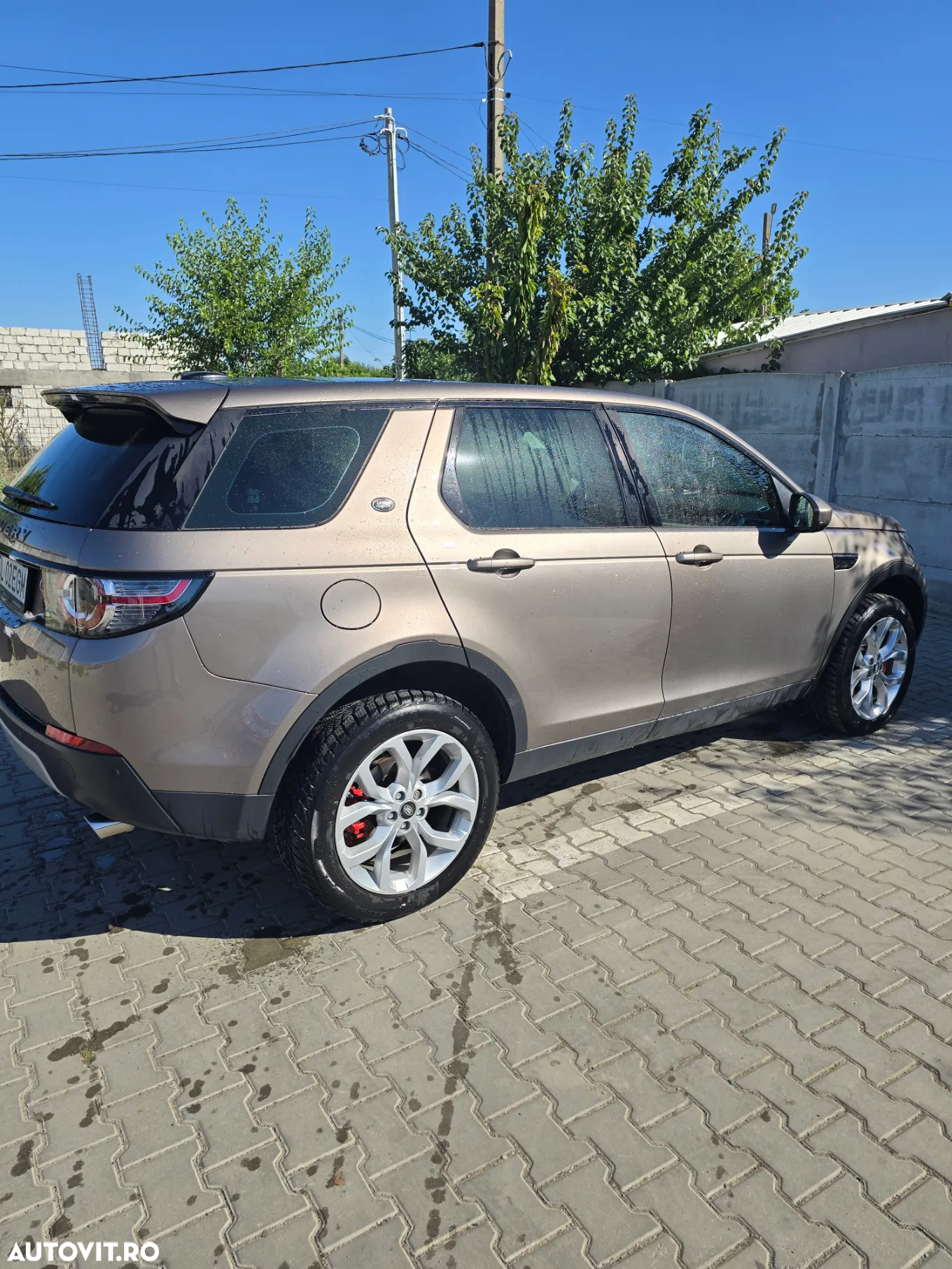 Land Rover Discovery - 3