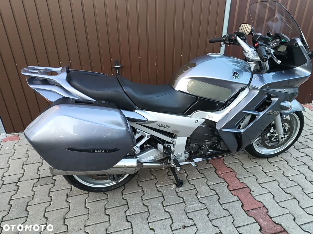 Yamaha FJR - 9
