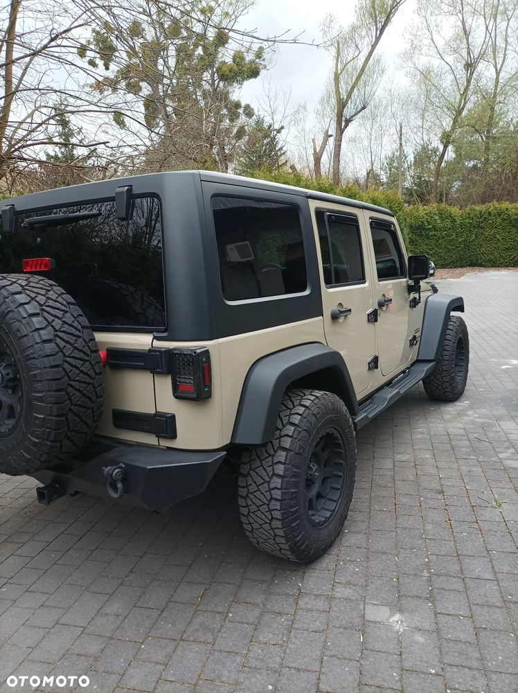 Jeep Wrangler 3.6 Unlim Sahara - 4