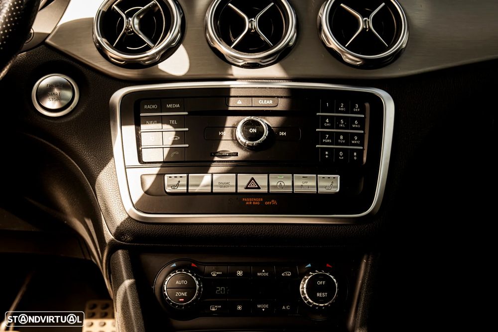 Mercedes-Benz GLA 200 d 4Matic 7G-DCT AMG Line - 19