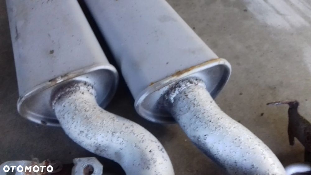 tłumik środkowy 4F0253411N A6 C6 2.4 - 5