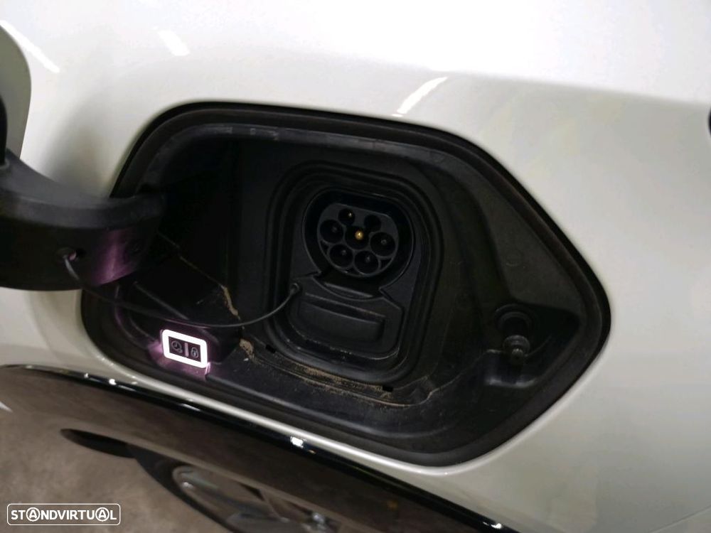 Peugeot e-208 50 kWh Allure - 10