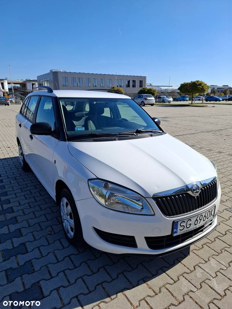 Skoda Fabia 2013 photo 5