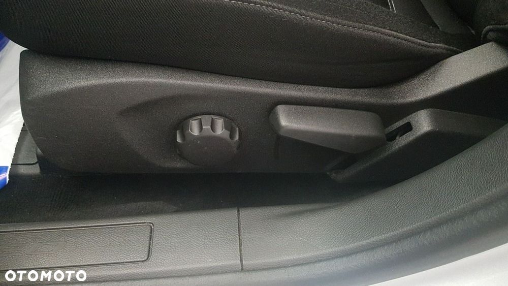 Ford Mondeo - 26