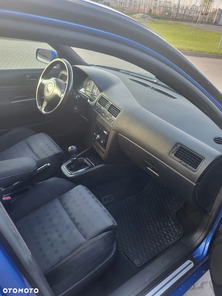 Volkswagen Bora 1.8T Highline - 10