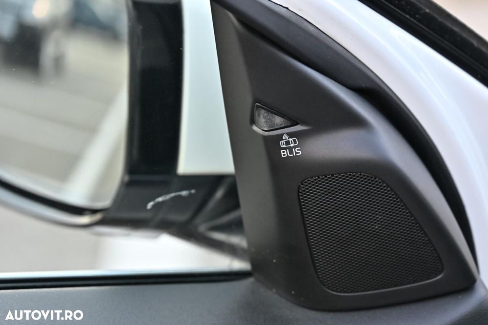 Volvo V60 D6 Plug-In-Hybrid AWD Geartronic Summum - 30