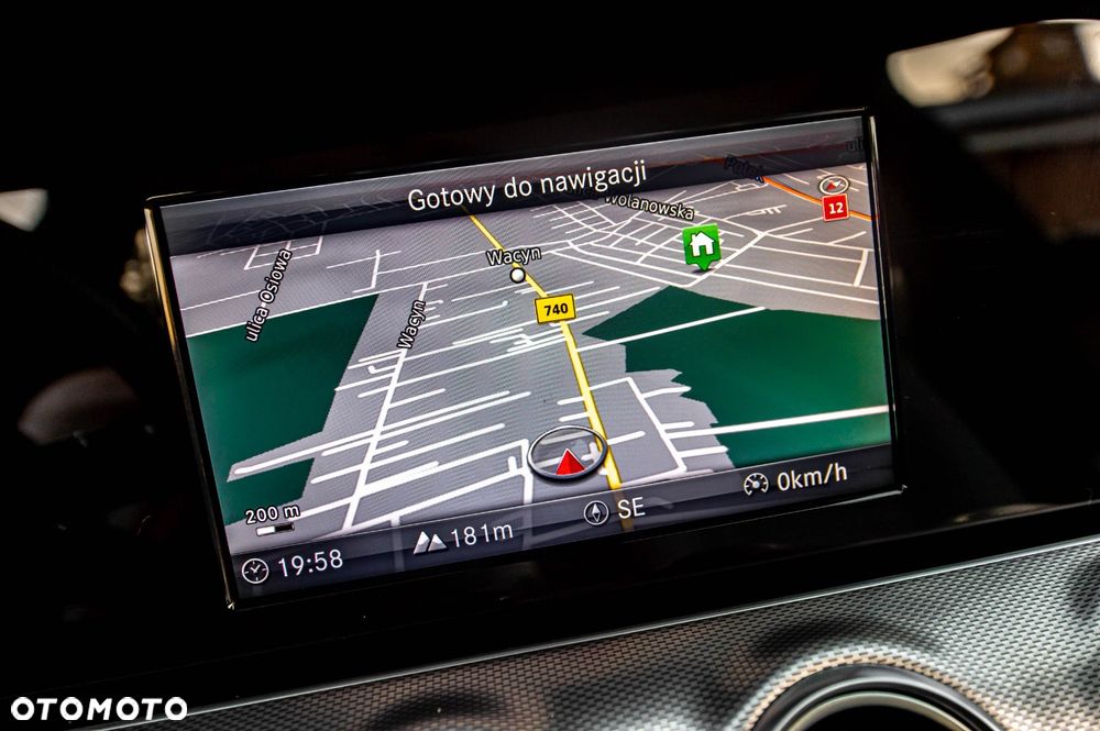 Mercedes-Benz Klasa E 220 d 4-Matic 9G-TRONIC - 31