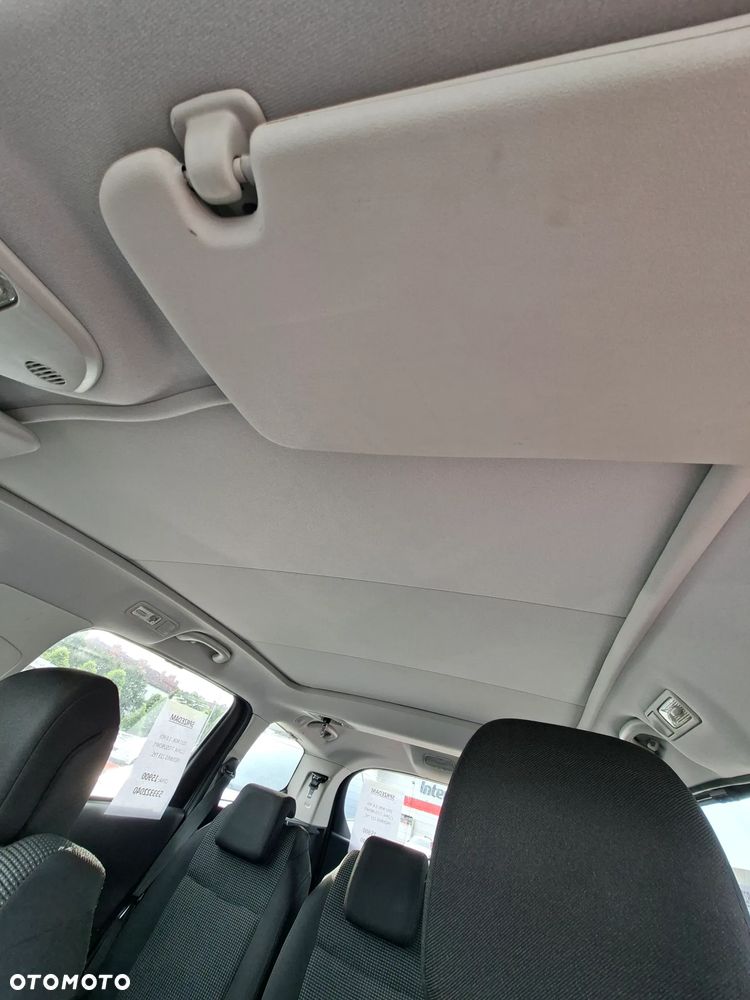 Peugeot 5008 - 11