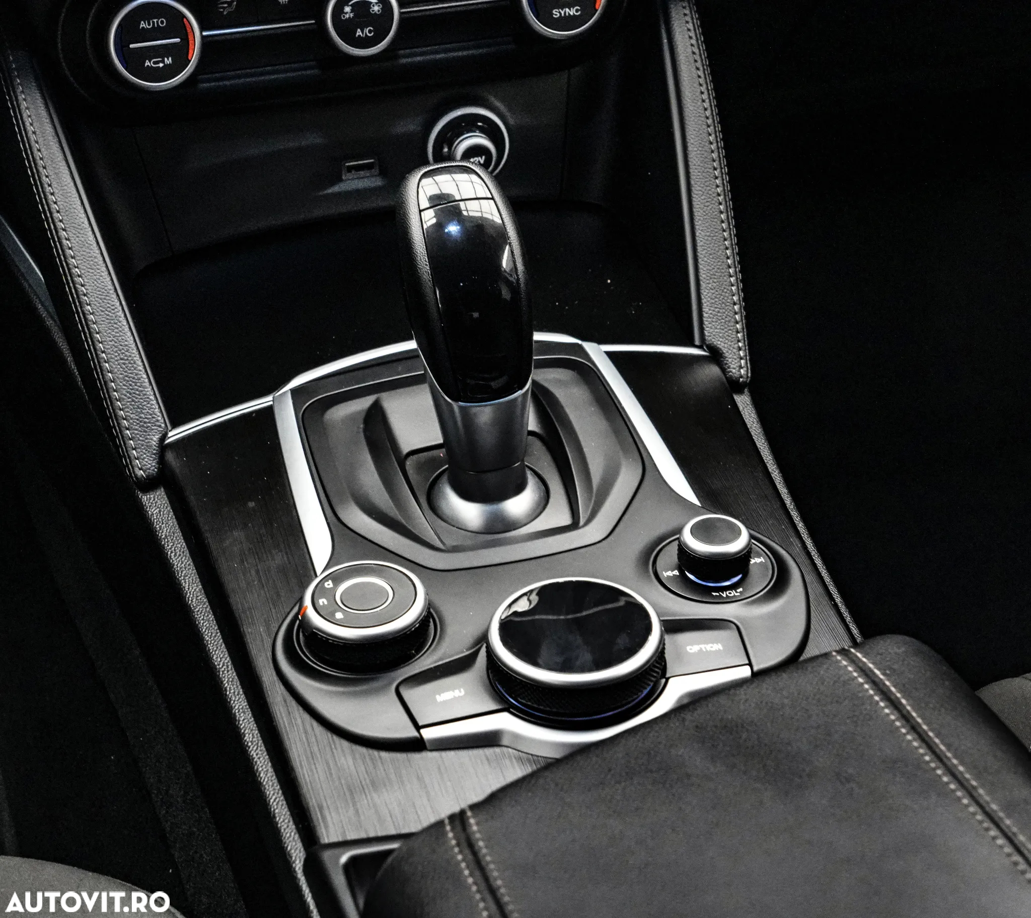 Alfa Romeo Stelvio 2.2 JTDM Super - 19