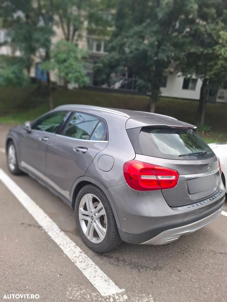 Mercedes-Benz GLA - 19