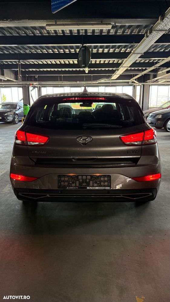 Hyundai i30 1.5 110CP 5DR M/T Highway - 36