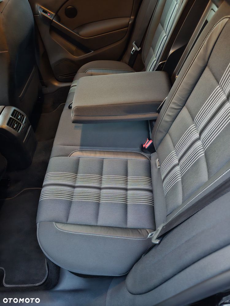 Volkswagen Golf 1.6 TDI DPF BlueMotion Technology MATCH - 21
