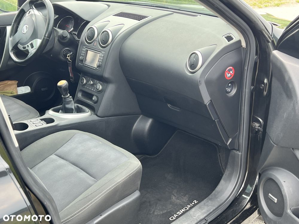 Nissan Qashqai+2 - 11