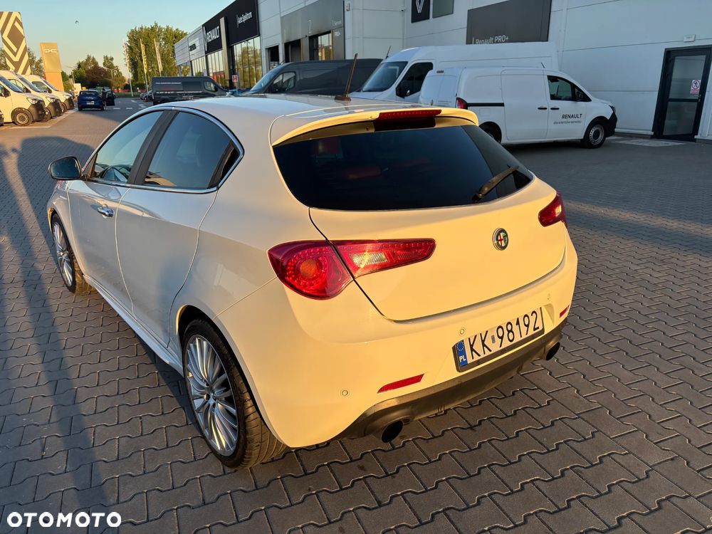 Alfa Romeo Giulietta 1.8 TBi 16V Quadrifoglio Verde - 3
