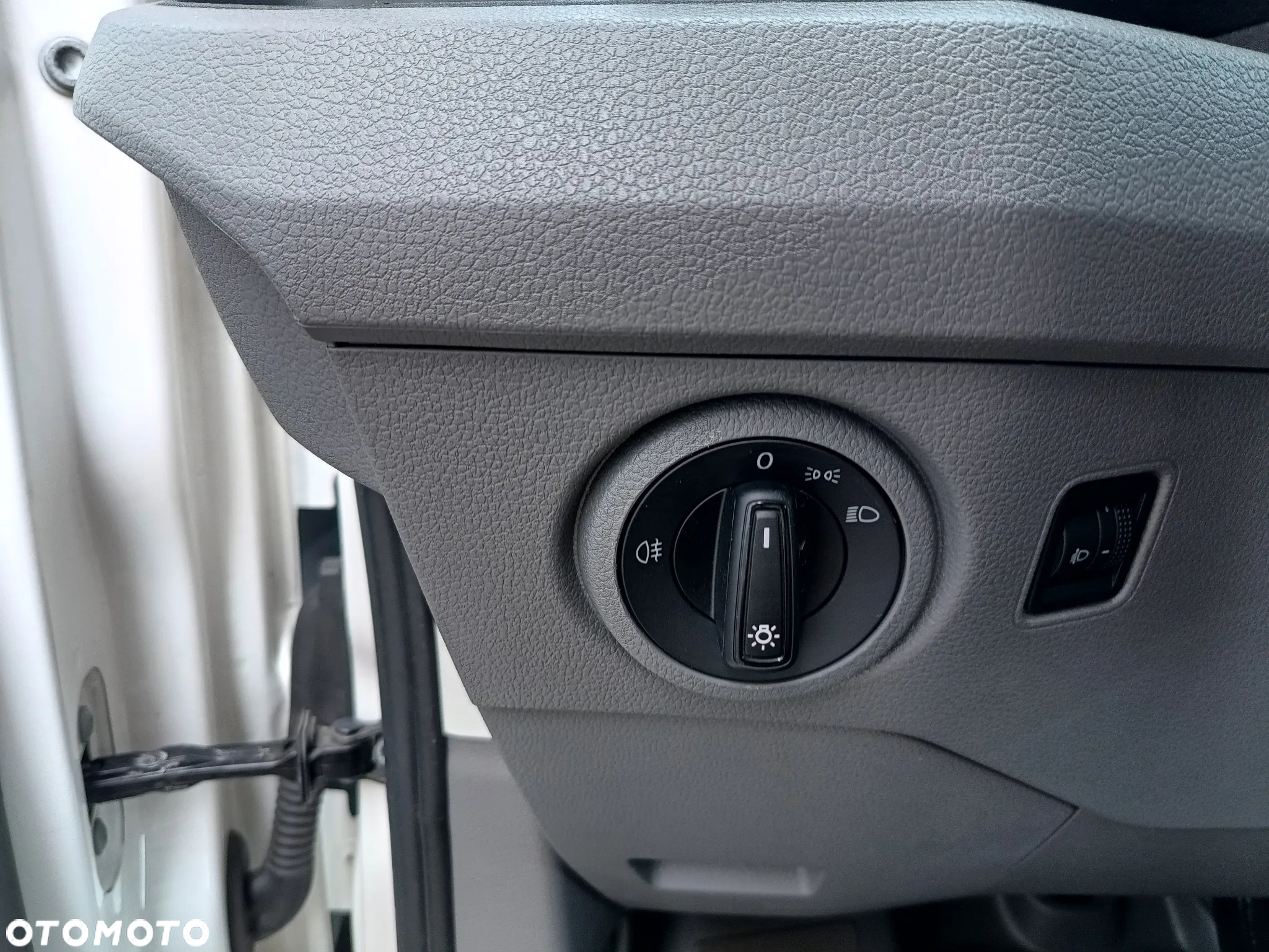 Volkswagen Crafter 3.180 Automat Długi - 20
